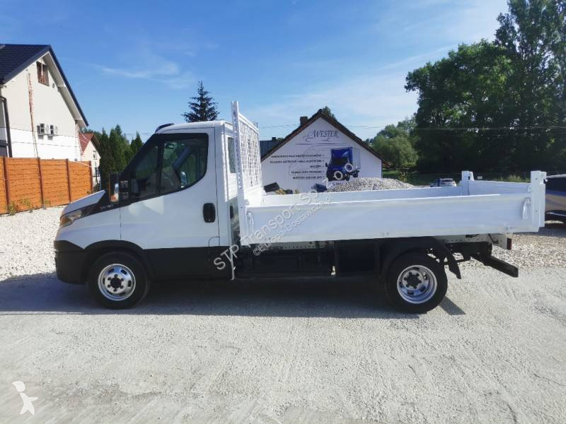 عربة نفعية Iveco