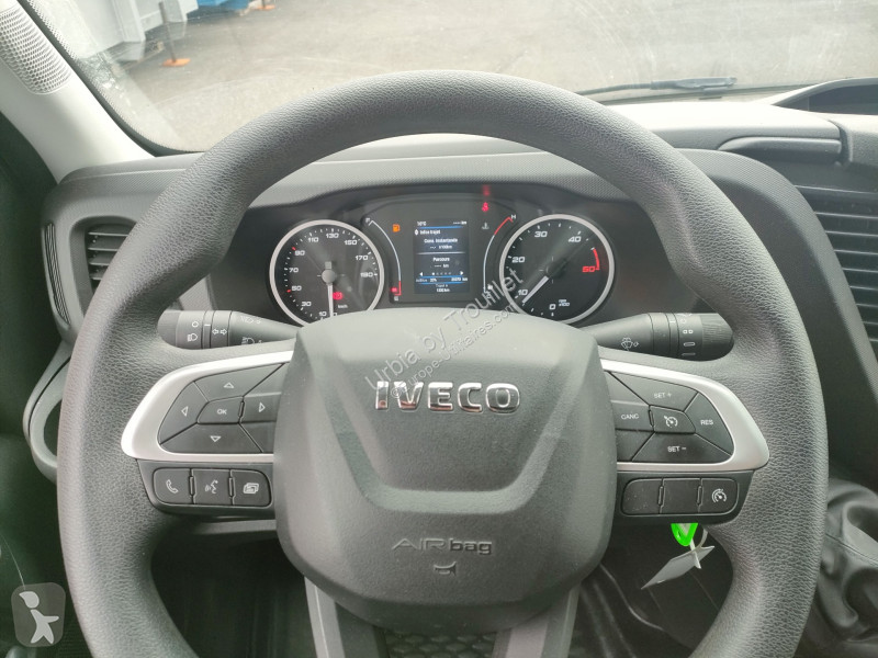 Véhicule utilitaire Iveco FRIGO 12M3 160 CV...
