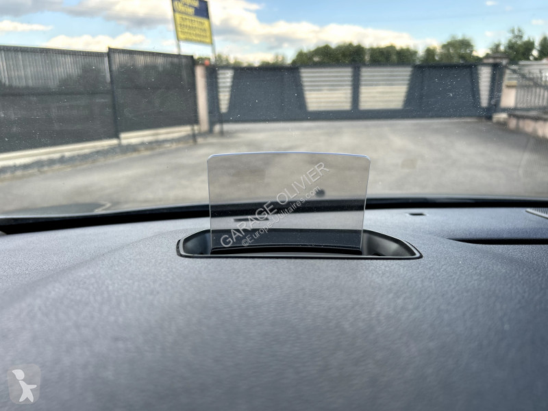 عربة نفعية Peugeot 2.0 Bluehdi 120 Premium Pack...