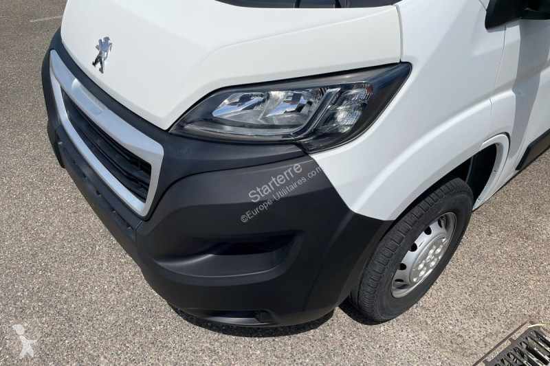 Véhicule utilitaire Peugeot  BOXER FOURGON
