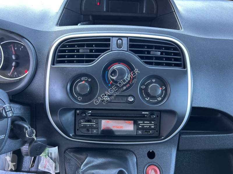 Véhicule utilitaire Renault 1.5 Blue dci 95...