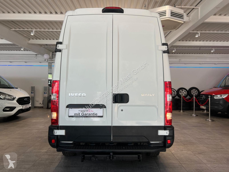 Furgoneta Iveco 29L11 Kastenwagen*Hochdach*AHK*