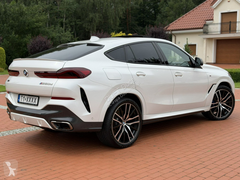 Samochód dostawczy BMW X6