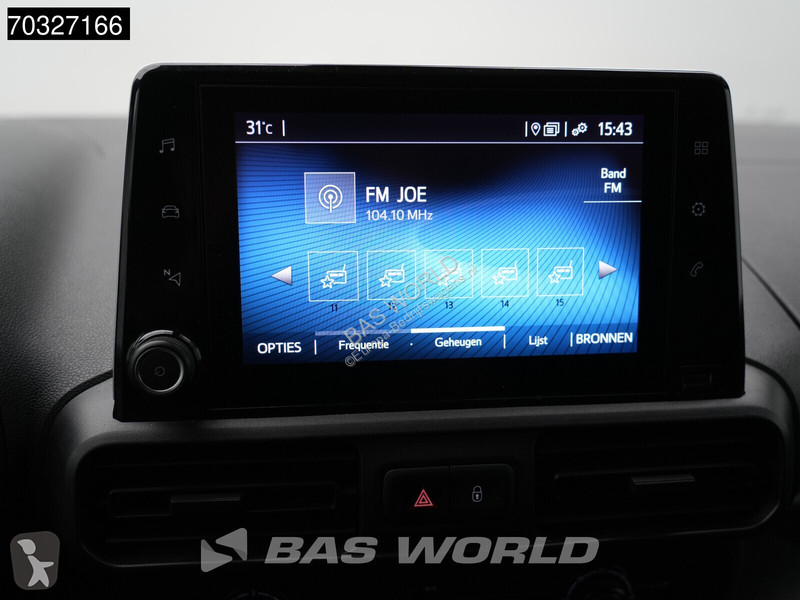 عربة نفعية Toyota Benzine L2H1 Navi Airco...