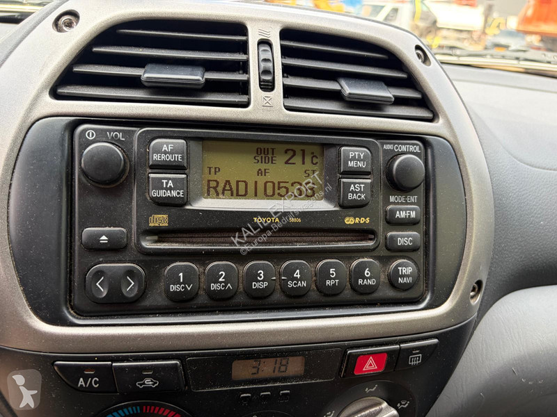 Toyota SUV - 4x4 - Manual Gearbox - Power...
