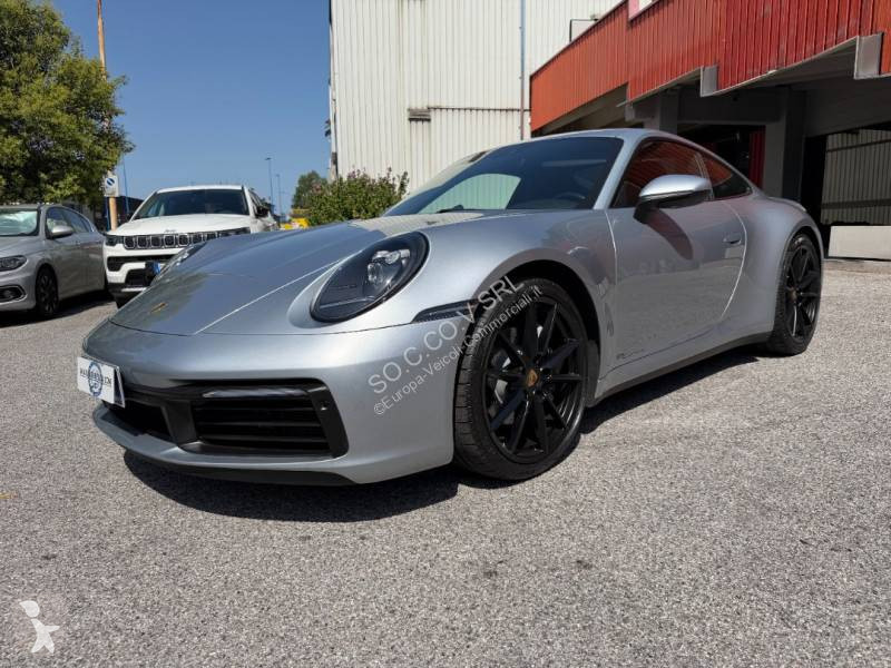 Véhicule utilitaire Porsche