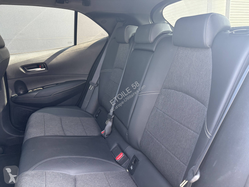 عربة نفعية Toyota Corolla Hybride 140ch
