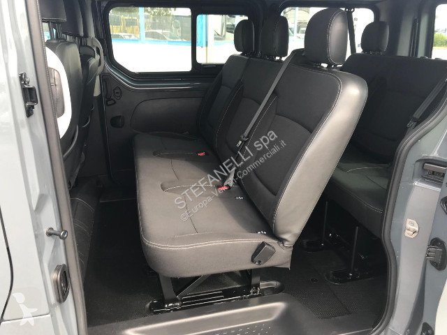 Veicolo commerciale Nissan Primastar bus 2.0...