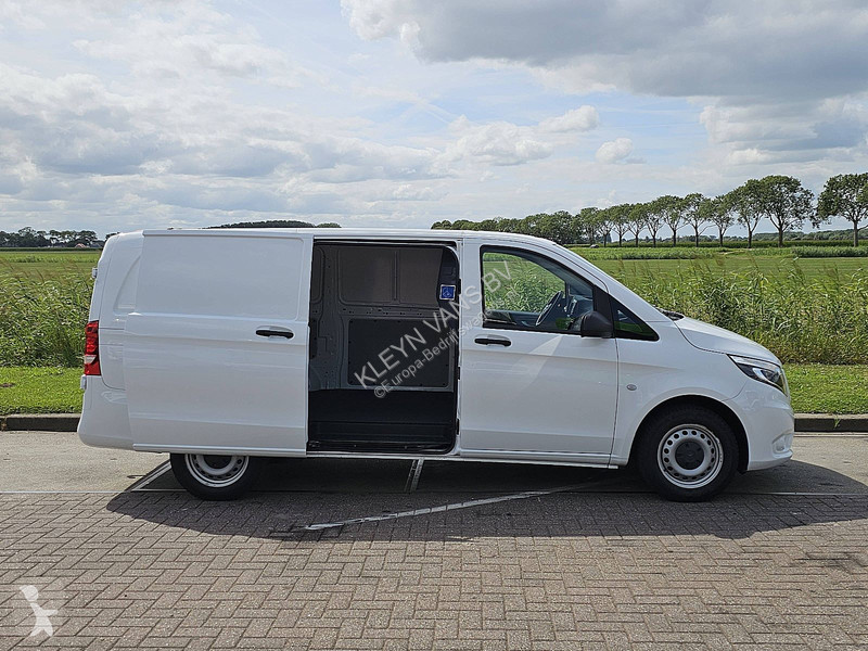 Véhicule utilitaire Mercedes 114 L2 Aut. LED...