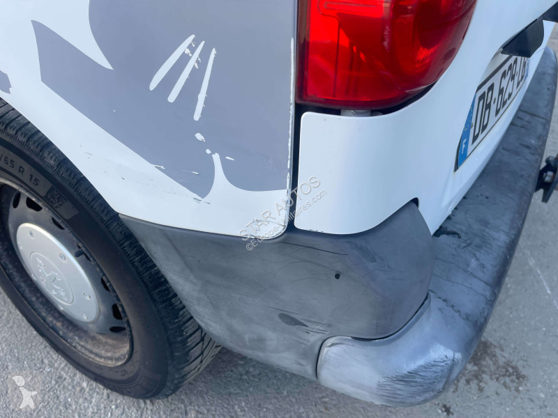 عربة نفعية Peugeot