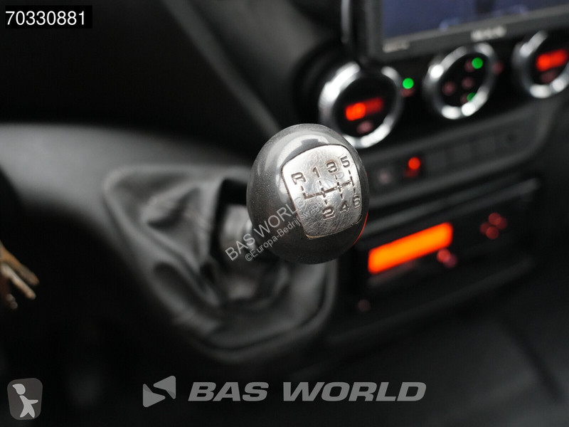 Nyttofordon Iveco 35C17 3.0L Dubbellucht Open...