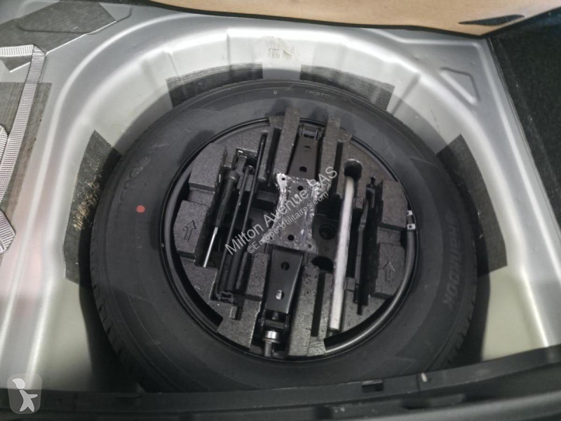 Véhicule utilitaire Skoda SCALA 1.0 TSI Evo -...