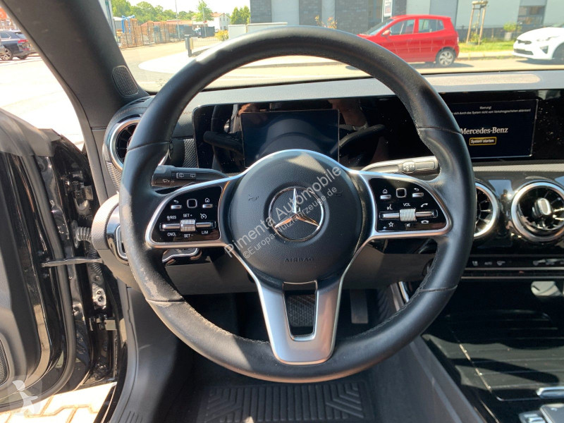 عربة نفعية Mercedes CLA  Shooting...