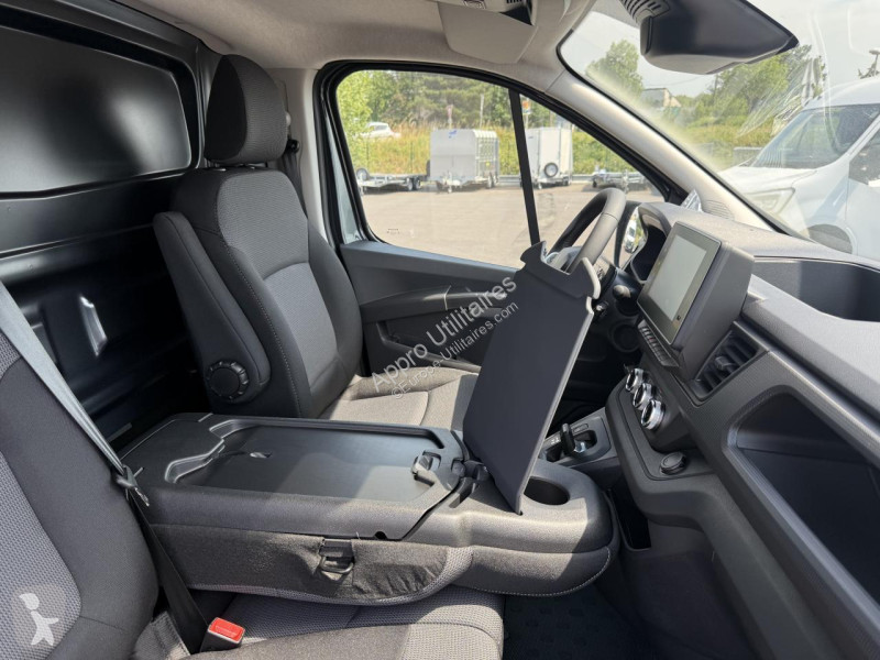 Véhicule utilitaire Renault TRAFIC 3T0 L1H1...