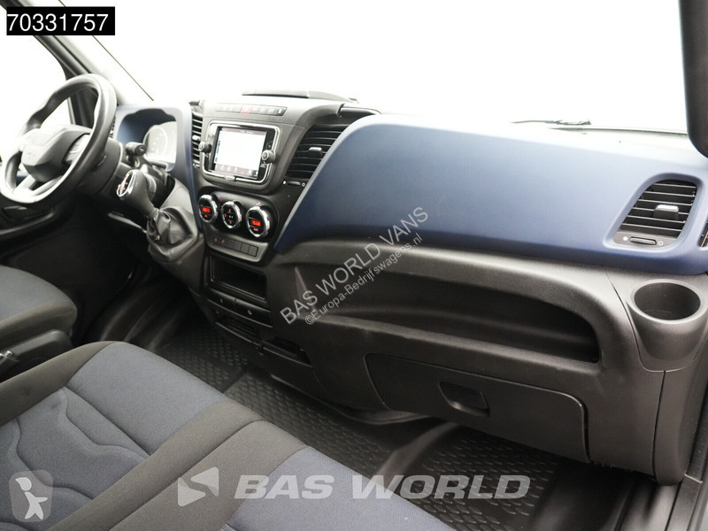 Лекотоварен автомобил Iveco 35C18 3.0L Automaat...
