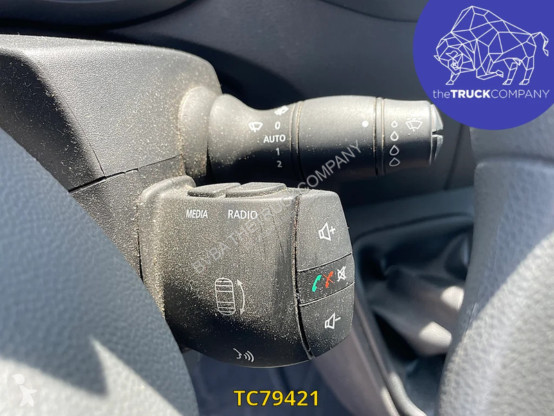 Furgoneta Renault 2.3 DCI KOFFER MET LAADBRUG