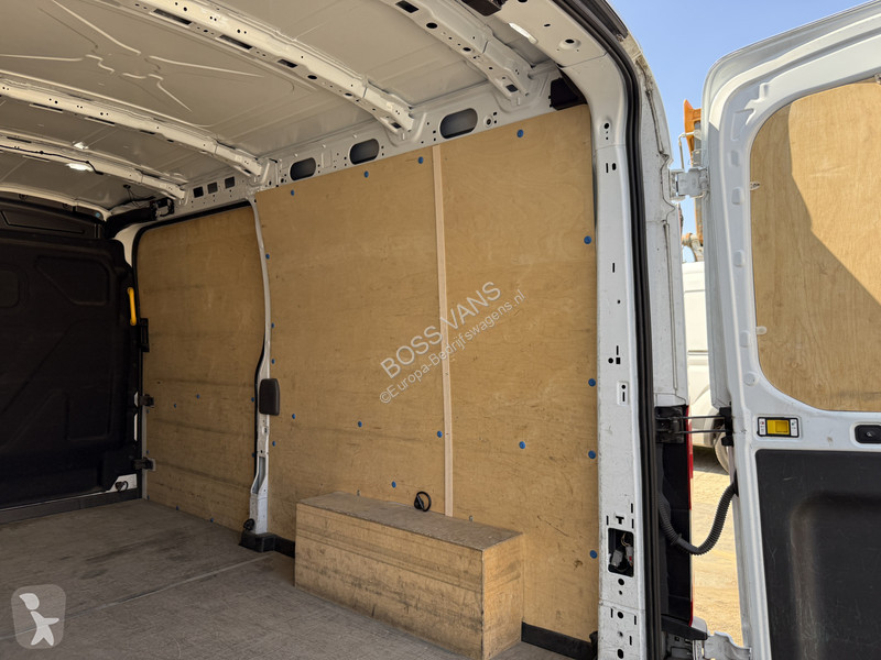 Véhicule utilitaire Ford 2.0 TDCI 130PK L3H2...