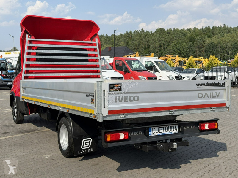 Лекотоварен автомобил Iveco