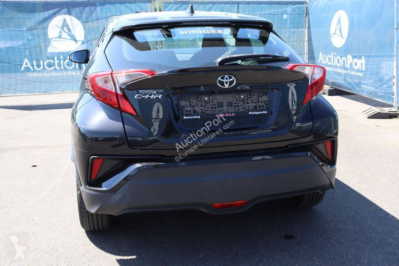 Autoutilitară Toyota