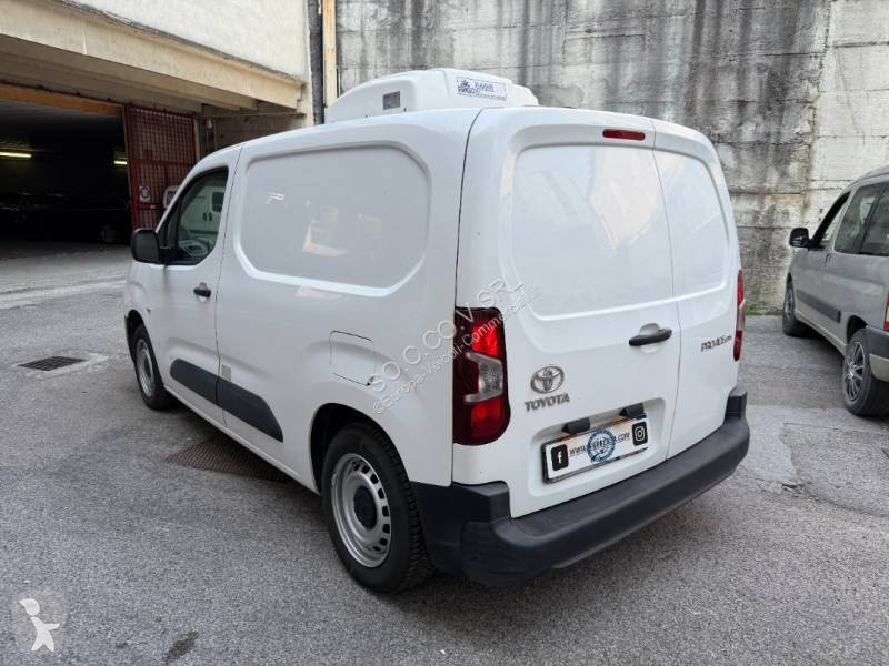 Furgoneta Toyota