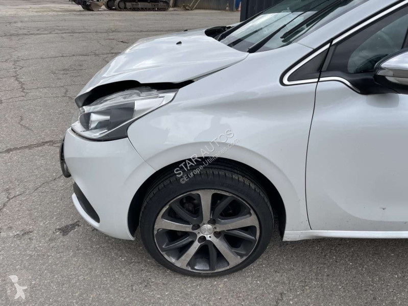 عربة نفعية Peugeot