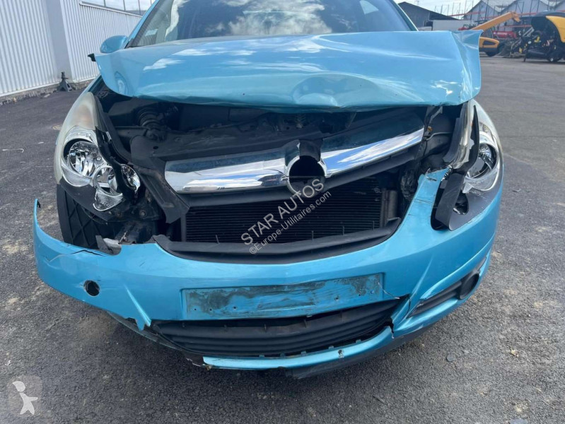 عربة نفعية Opel