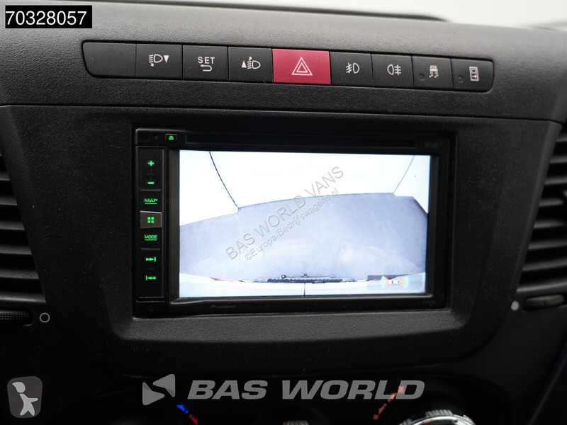 Nyttofordon Iveco 35S18 3.0L Automaat L2H2 3,5t...