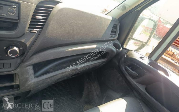 Furgoneta Iveco