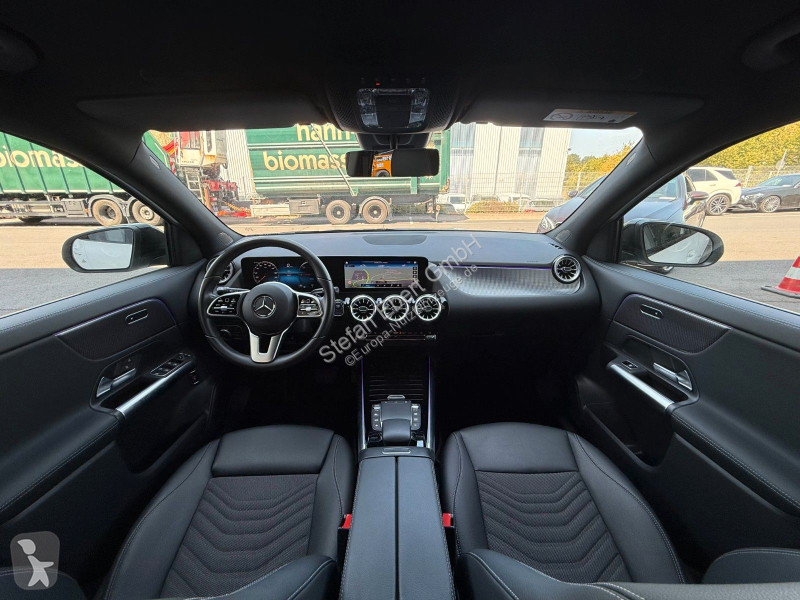 Mercedes EQA 300 4M...