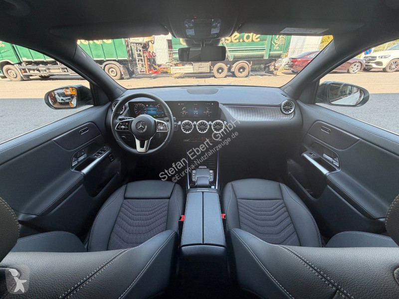 Mercedes EQA 300 4M...