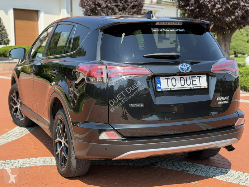 Samochód dostawczy Toyota RAV-4