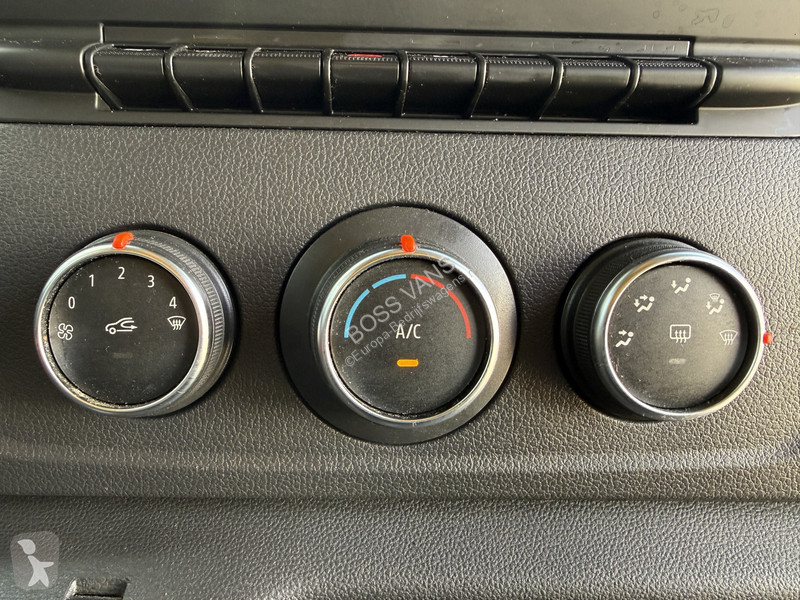 Furgoneta Renault Plancher T35 2.3 DCI 150PK...