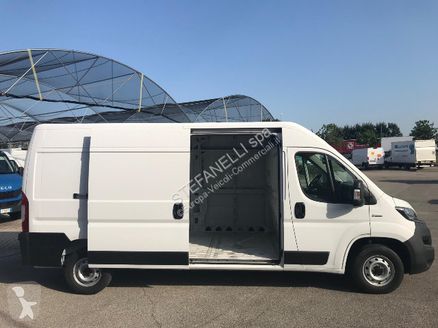عربة نفعية Fiat Ducato 35 L3H2 2.2 mjt3 140cv...