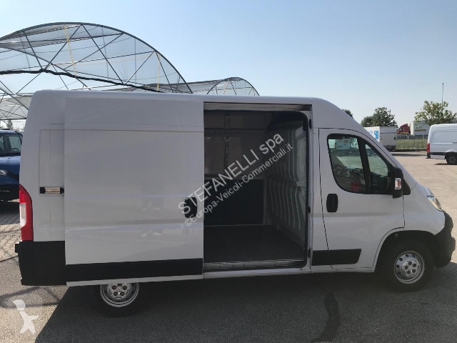 عربة نفعية Citroën Jumper 33 L2H2 2.2 bluehdi...