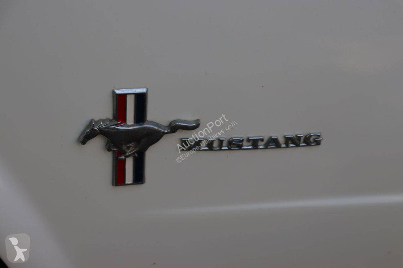 Furgoneta Ford V8