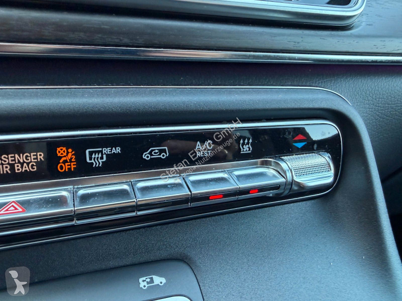 Véhicule utilitaire Mercedes V  d STYLE Tisch...