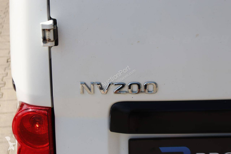 Furgoneta Nissan