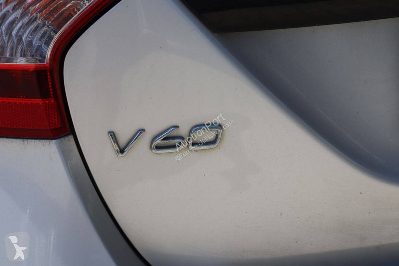 Samochód dostawczy Volvo D3 R-Design