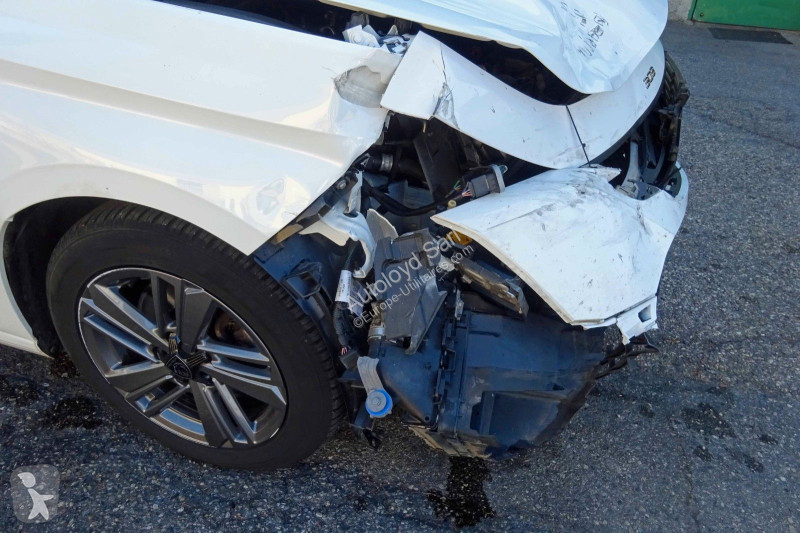 عربة نفعية Peugeot BREAK 1,5 HDI 131