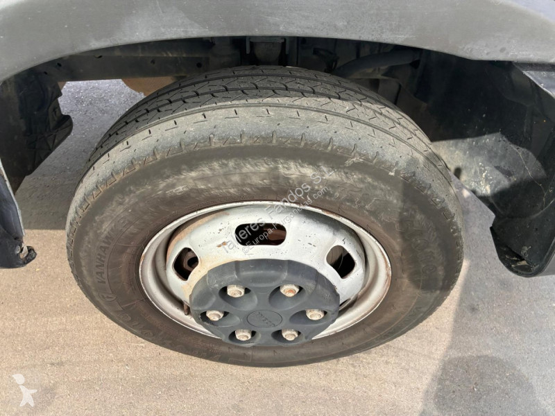 Furgoneta Iveco  35C14 AUTO. CAJA BASCULANTE