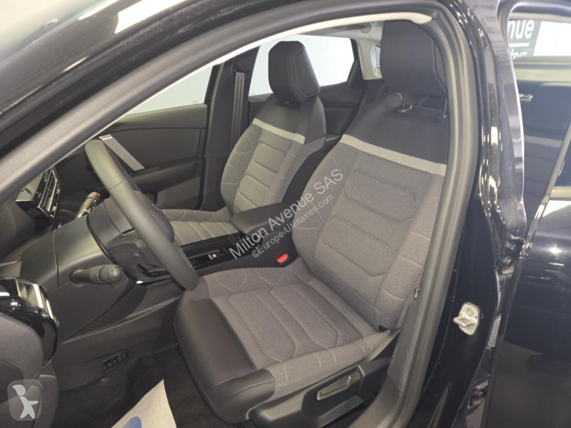 Véhicule utilitaire Citroën C4 X ë-136  E-Séries