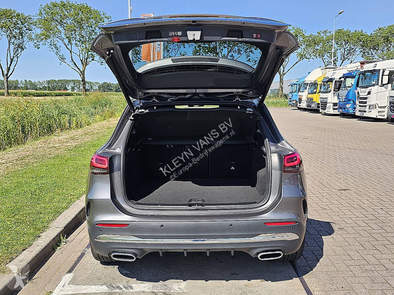 عربة نفعية Mercedes 4Matic AMG Line GLA
