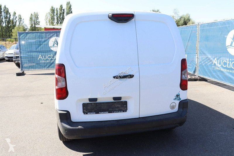 Véhicule utilitaire Peugeot
