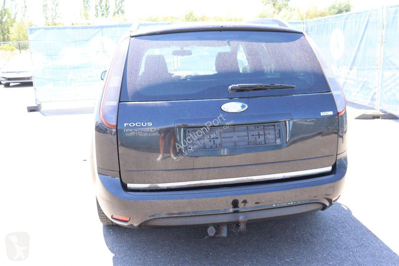 عربة نفعية Ford
