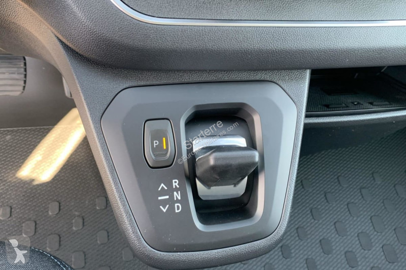 Véhicule utilitaire Renault  TRAFIC FOURGON