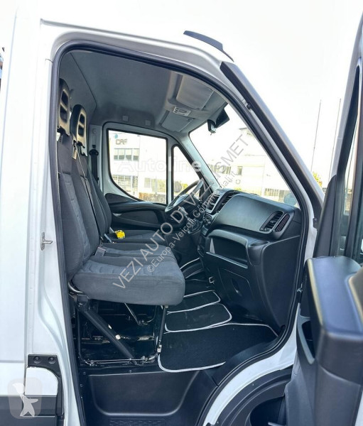 عربة نفعية Iveco