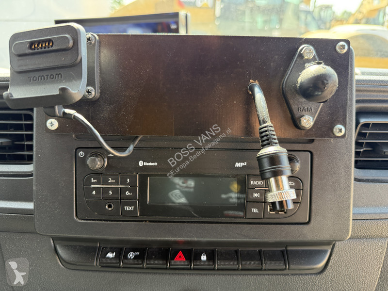 Véhicule utilitaire Renault Plancher T35 2.3...