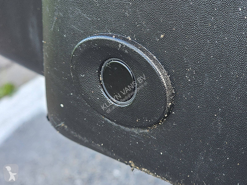 Renault T35 ac camera EURO6 van