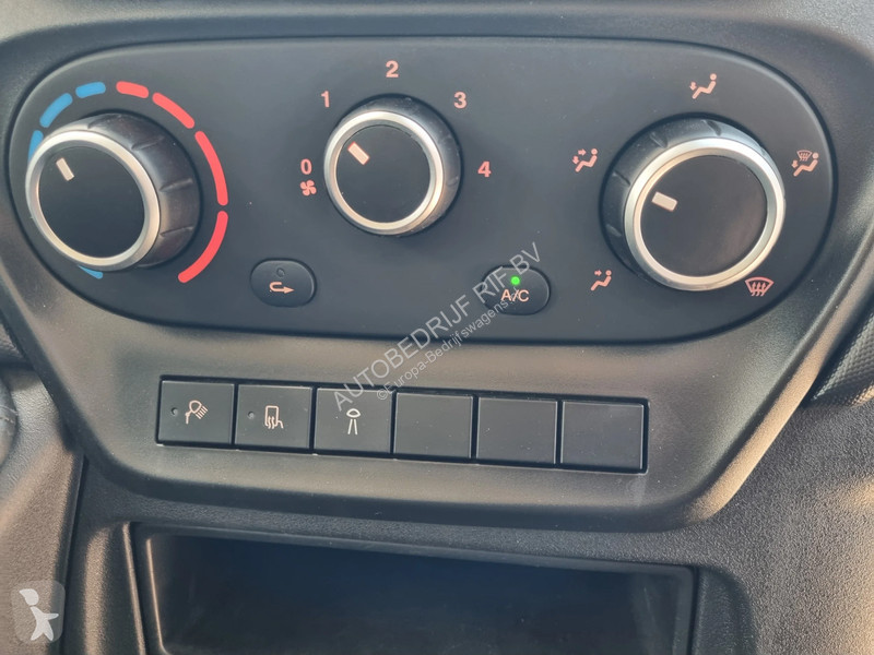 Furgoneta Iveco 35C18 3.0D 180PK L4H2 N1...