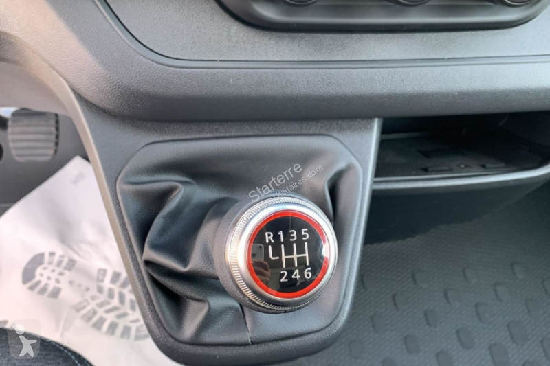 Véhicule utilitaire Renault  TRAFIC FOURGON